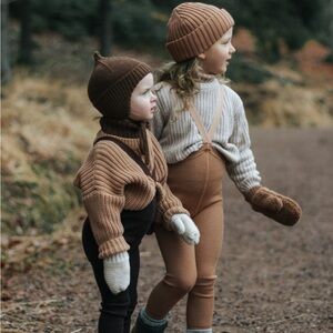 Silly Silas Cozy Knit Kids Tights with suspenders - light neutral